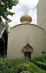 Église de la Sainte-Trinité-et-des-Nouveaux-Martyrs à Vanves.