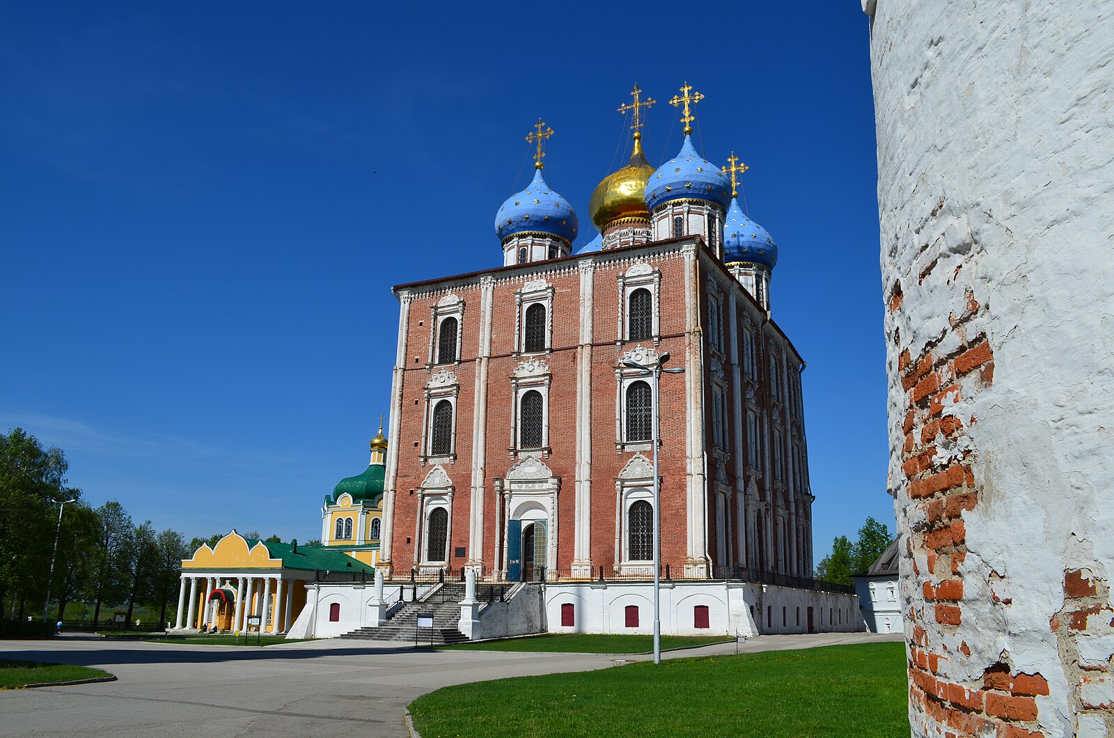 Успенский собор рязань фото