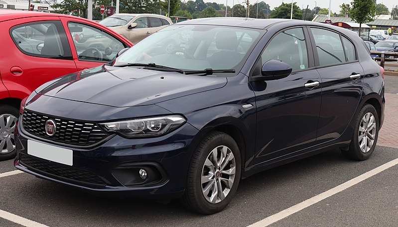 File:2016 Fiat Tipo Easy+ T-Jet 1.4 Front.jpg