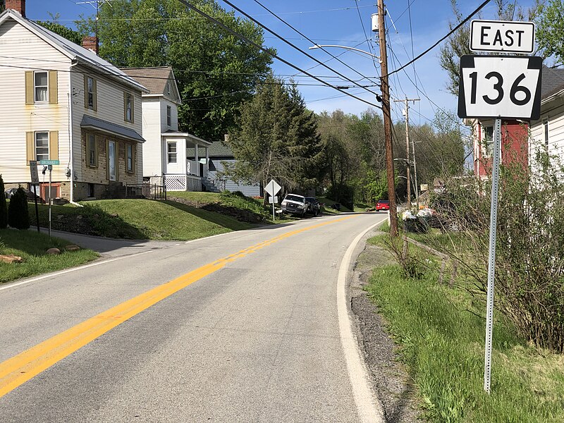 File:2022-05-14 17 07 38 View east along Pennsylvania State Route 136 at Orchard Street in Arona, Westmoreland County, Pennsylvania.jpg