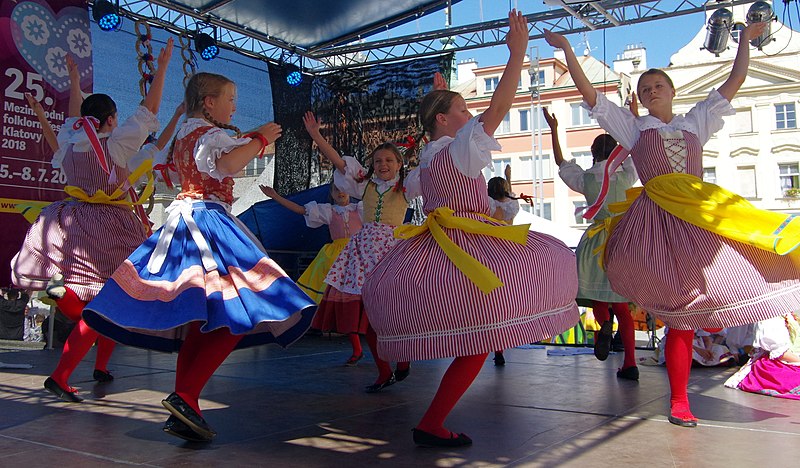 File:7.7.18 Klatovy Folklore Festival 188 (28400775297).jpg