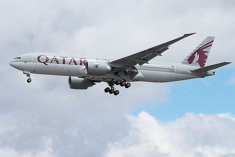 File:A7-BBI Boeing 777 Qatar (7510602544).jpg