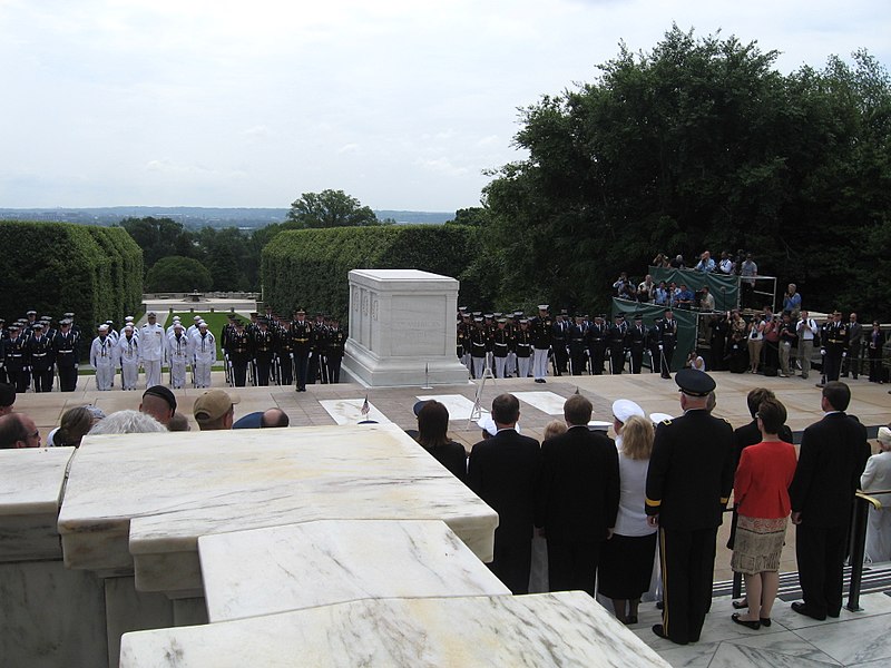 File:A beautiful day in Arlington National Cemetery (3562958155).jpg