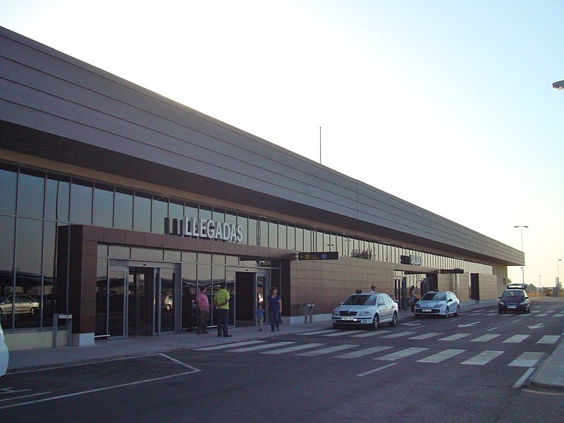 File:AeropuertBadajoz.JPG