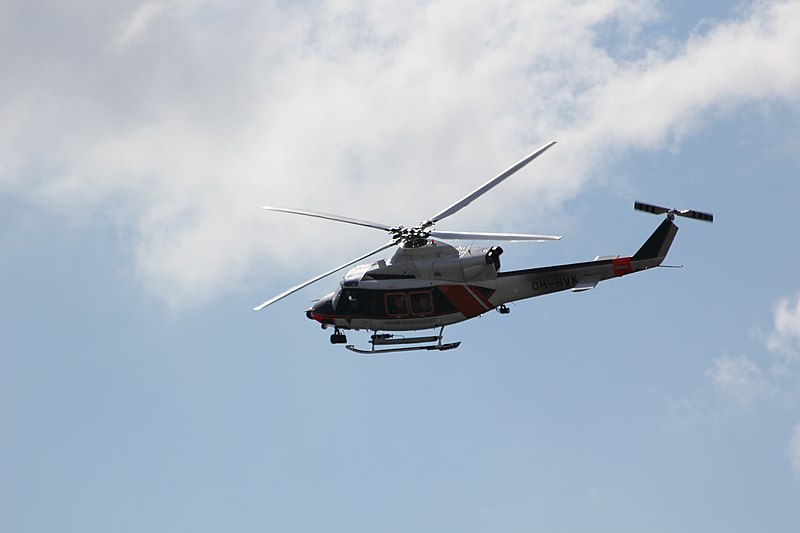 File:Agusta Bell 412EP OH-HVK Malmi 7.JPG