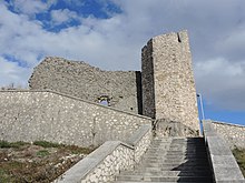 Il castello con la torre.