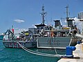 Cazamina italiano Alghero 5556 y cazaminas Tajo M-36 en el puerto de Málaga, 2023-05-28.