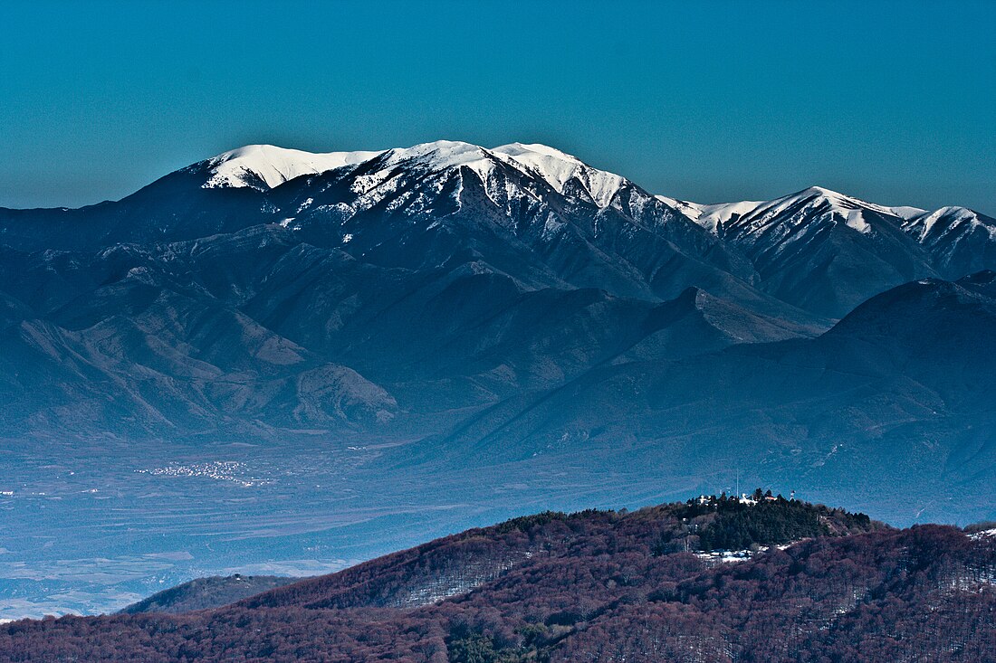 Slavyanka (mountain)