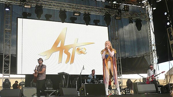 Asta onstage