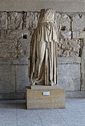 Apollon Patrôos, statue de culte du temple d'Apollon. Bord Ouest de l'Agora. Musée de l'Agora d'Athènes