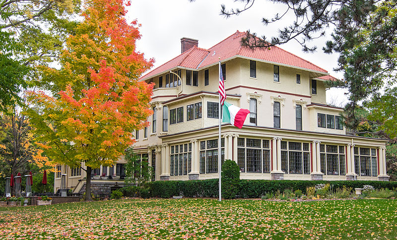 File:Augustus Paddock House.jpg