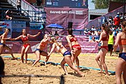 Deutsch: Beachhandball bei den Olympischen Jugendspielen 2018 in Buenos Aires; Tag 7, 13. Oktober 2018; Mädchen, Halbfinale – Niederlande-Kroatien 0:2 English: Beach handball at the 2018 Summer Youth Olympics in Buenos Aires at 13 October 2018 – Girls Semifinal – Netherlands-Croatia 0:2 Español: Handball de playa en los Juegos Olimpicos de la Juventud Buenos Aires 2018 en 13 de octubre de 2018 – Semifinales Femeninas - Países Bajos-Croacia 0:2