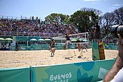 Deutsch: Beachvolleyball bei den Olympischen Jugendspielen 2018; Tag 11, 17. Oktober 2018; Jungen, Spiel um Platz 3 – Argentinien-Ungarn 2:0 (21–15/21–15) English: Beach volleyball at the 2018 Summer Youth Olympics at 17 October 2018 – Bronze Medal Match – Argentina-Hungary 2:0 (21–15/21–15)