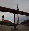 Berlin-Fernsehturm-18-Alexanderplatz-Marienkirche-2016-gje.jpg