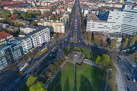 Berlin Th Heuss Platz UAV 04 2017 img2