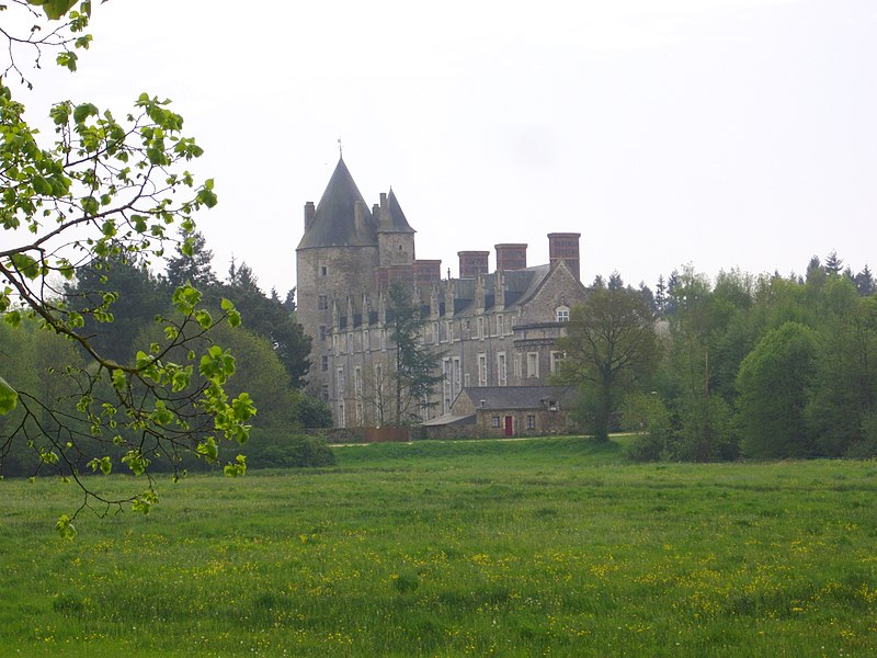 File:Blain – château de la Groulaie (09).jpg