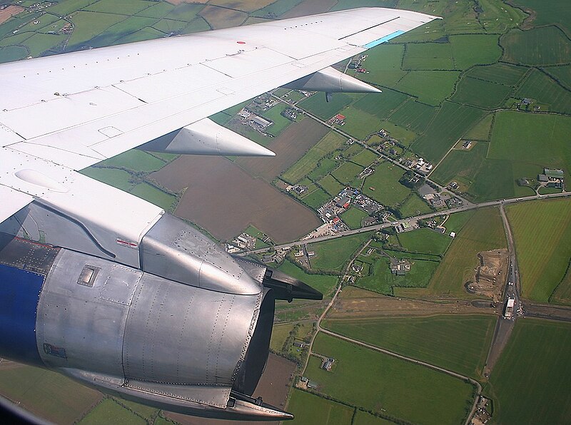 File:Boeing 737-230(Adv), Ryanair JP462750.jpg