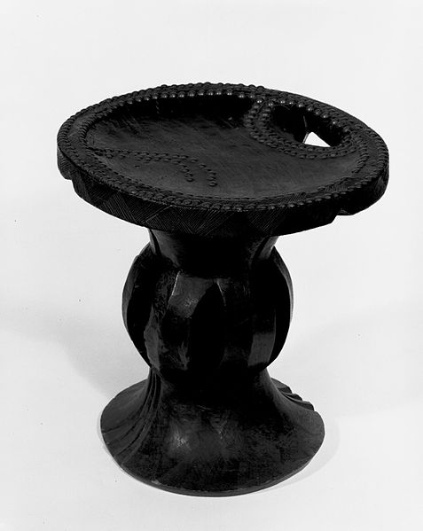 File:Brooklyn Museum 22.233 Stool (2).jpg