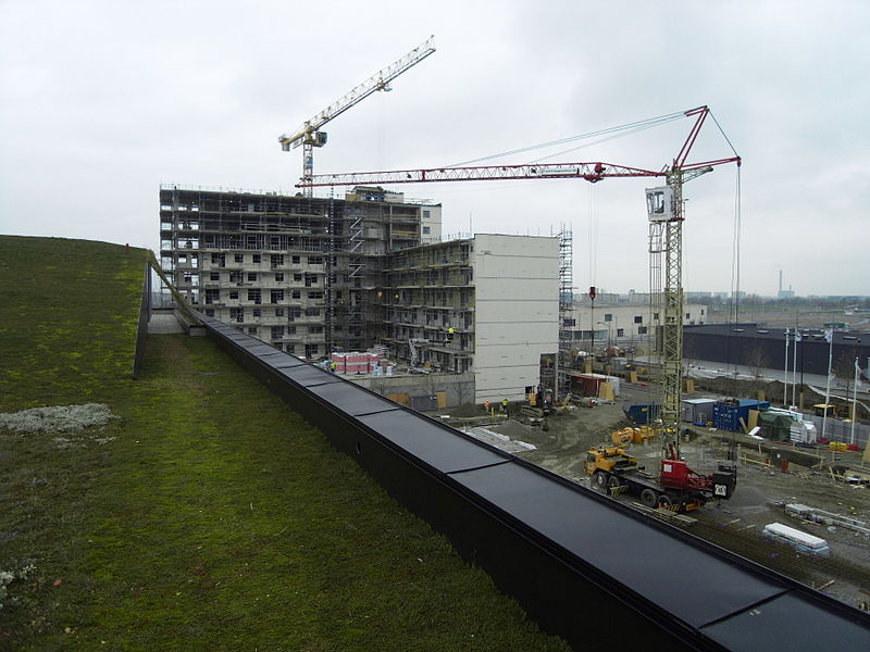 File:Building under construction, Hyllie, Malmo.JPG