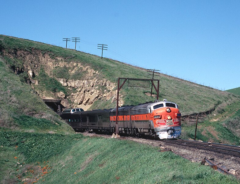 File:California Zephyr exiting Tunnel 3, February 1970.jpg