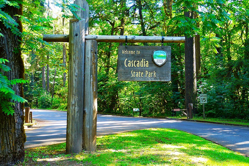 File:Cascadia State Park entrance sign.jpg