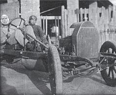 L'automobile autocostruita da Francesco