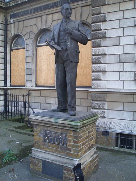 Statue of Attlee in its former position outside Limehouse Library