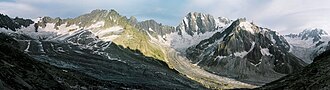 Panorama depuis le refuge du Couvercle.