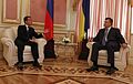 Zleva: Dmitrij Medveděv a V. Janukovyč (2012)