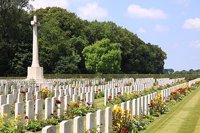 Hoe gaan naar Dozinghem Military Cemetery met het openbaar vervoer - Over de plek