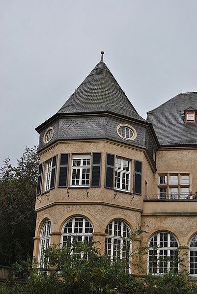 File:Duisburg, Haus Hartenfels, 2011-09 CN-38.JPG