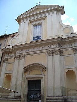 Fasaden vid Piazza di Sant'Apollonia.