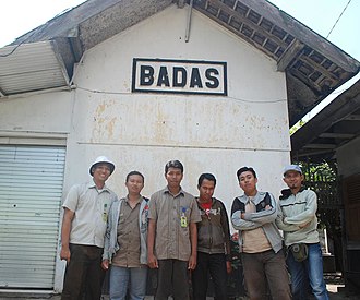 The former Badas railway station Eks Stasiun Badas (Dengan rekan-rekan blusukan).jpg