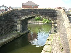 Engine Arm Aqueduct roving bridge (C)