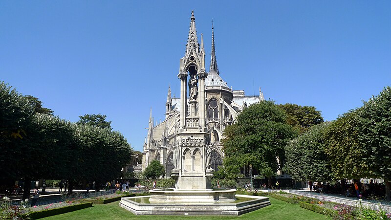 File:Exterior of the apse of Notre-Dame de Paris, 6 August 2009.jpg