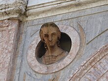 Facciata di Palazzo Ranzi, busto Fede Galizia.jpg