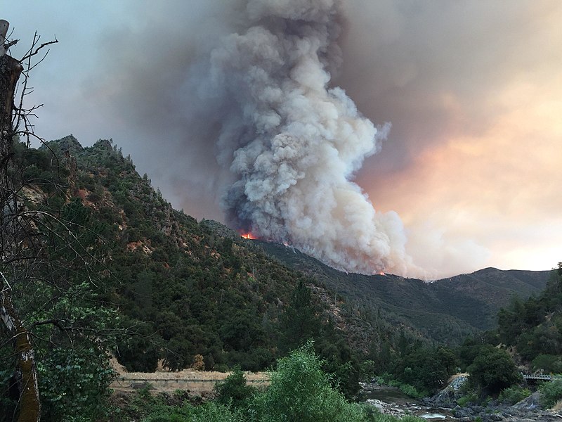 File:Ferguson Fire July 14.jpg