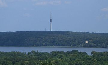 Datei:Fernmeldeturm_Berlin-Schaeferberg.jpg