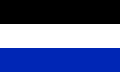 Propozycja flagi po I wojnie światowej. Czarny kolor symbolizuje Morze Czarne, biały Morze Egejskie, niebieski Morze Adriatyckie; Car Bułgarii miał ambicje sięgania swoim panowaniem do każdego z tych mórz).
