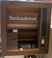 Früher Bankautomat von Nixdorf.jpg