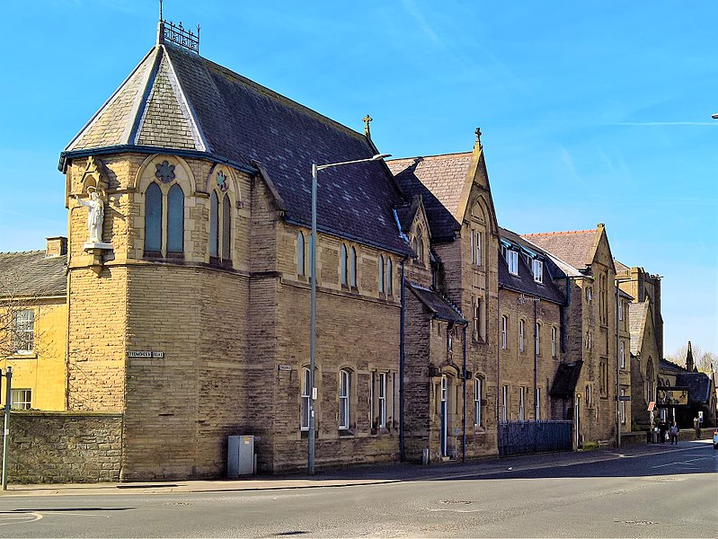 File:Franciscan Convent and Chapel, Burnley.jpg