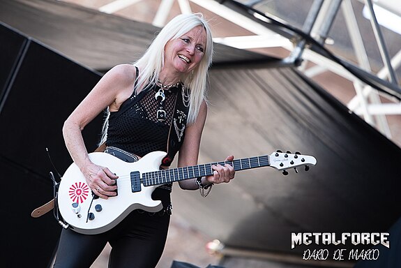 GIRLSCHOOL-@-Rock-The-Castle-2022-Villafranca-di-Verona-25-06-2022-11 (52551030347).jpg