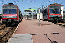 Deux rames Z 20500 garées voie B et C. Elles repartiront en direction de Corbeil/Paris