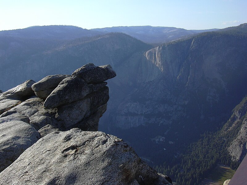 File:Glacier Point outcrop 2004.jpg