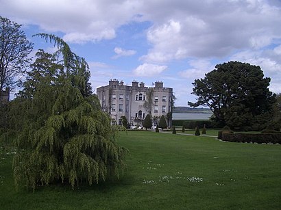 How to get to Glin Castle with public transit - About the place