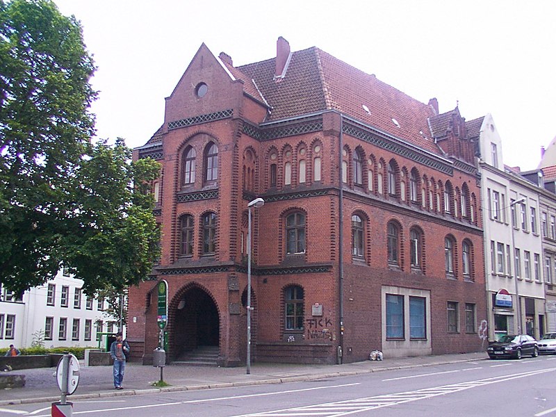 File:Hannover Lindener Rathaus.jpg