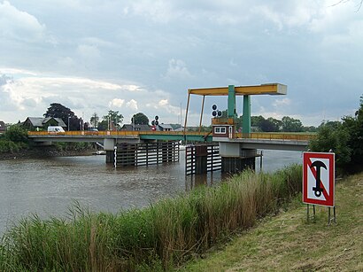 So kommt man zu Klappbrücke Heiligenstedten mit den Öffentlichen - Mehr zum Ort Hier