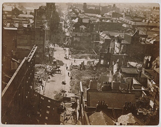 Henry Street looking westward from Nelson's Pillar, 18 May 1916