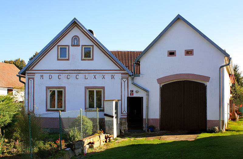 File:Hospříz, Hrutkov, small house.jpg