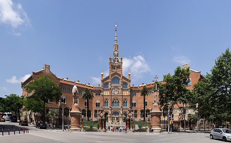 Fil:Hospital Sant Pau, main facade.jpg